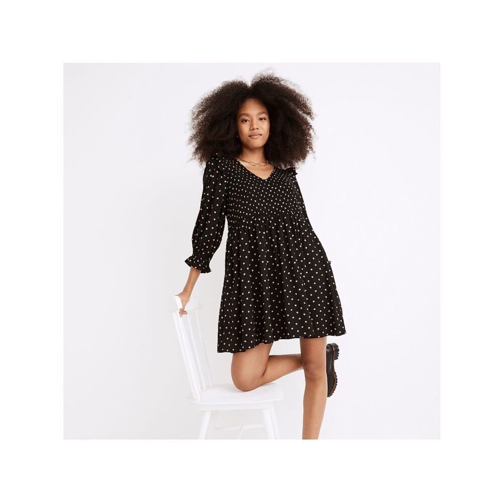 Madewell Lucie V-Neck Smocked Mini Dress in Oval Dot